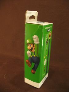 Wii Remote Plus Luigi (03)